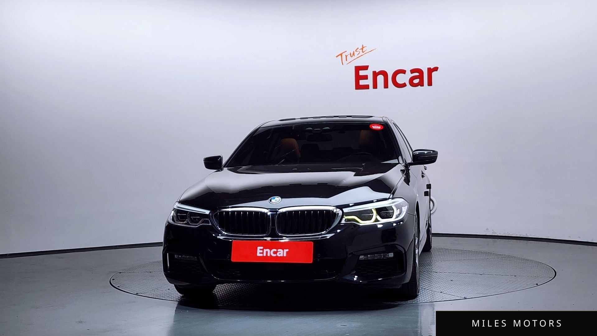 BMW 5 Series (G30) 2017 — миниатюра 3