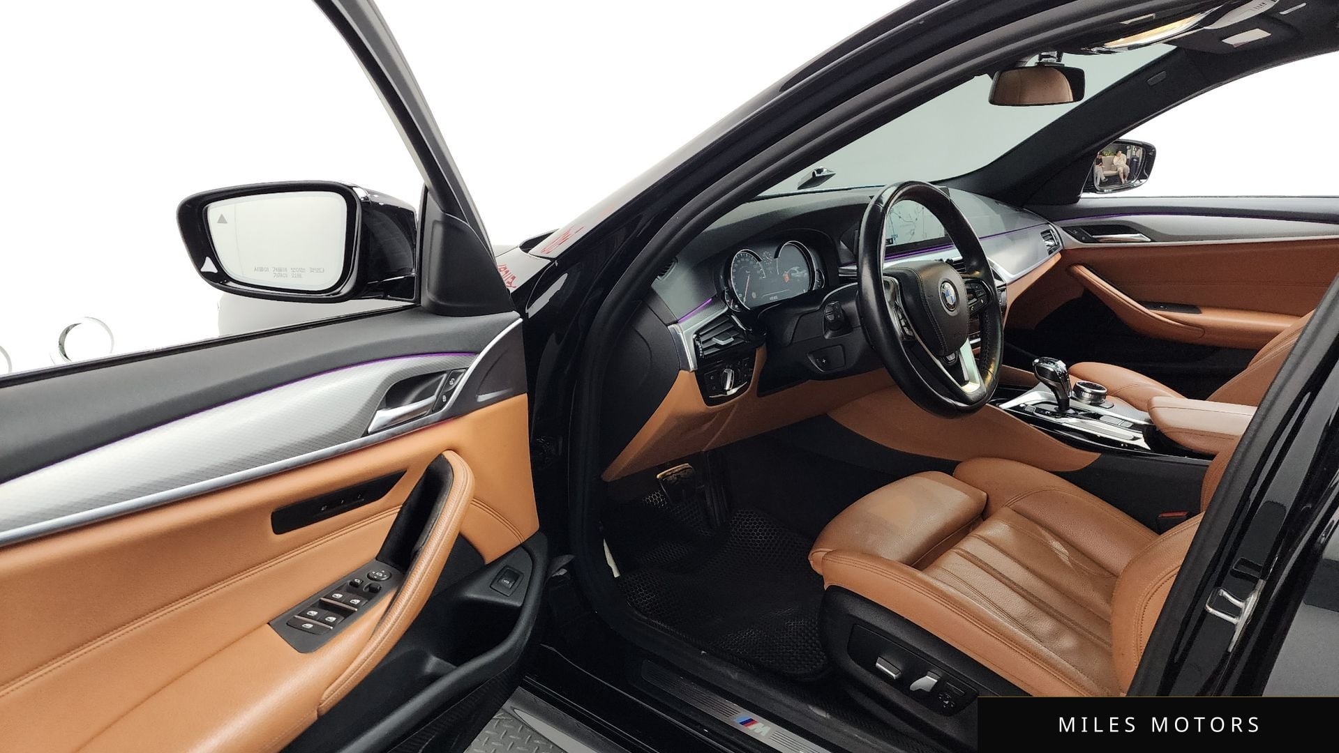 BMW 5 Series (G30) 2017 — миниатюра 10