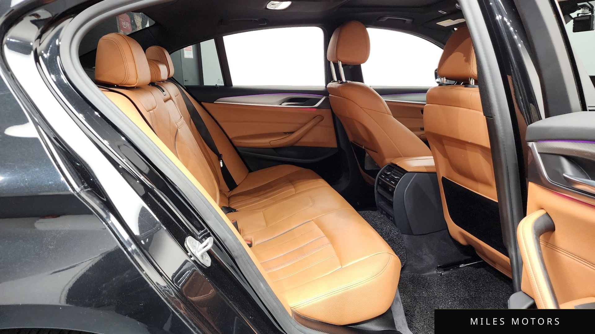 BMW 5 Series (G30) 2017 — миниатюра 11