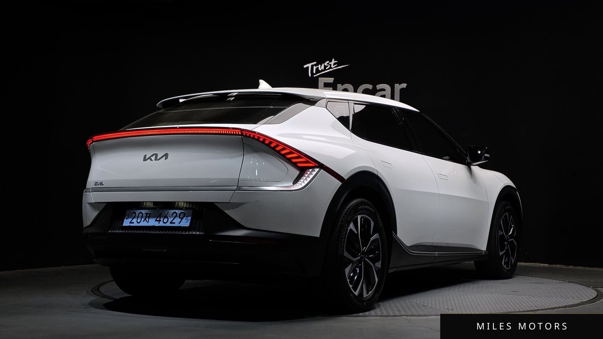 Kia EV6 2022 — миниатюра 2