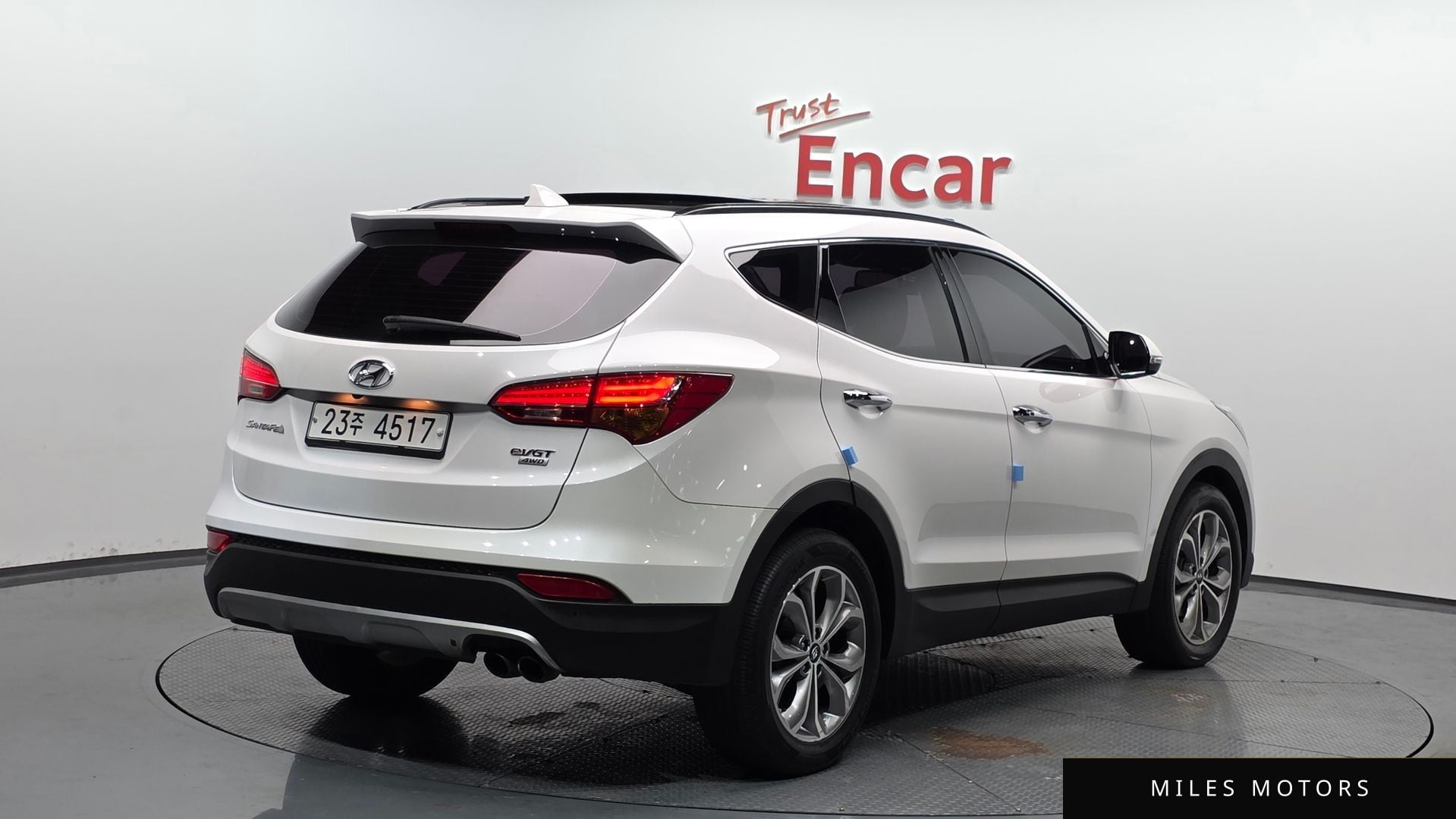 Hyundai Santafe 2015 — фото 1 из 12
