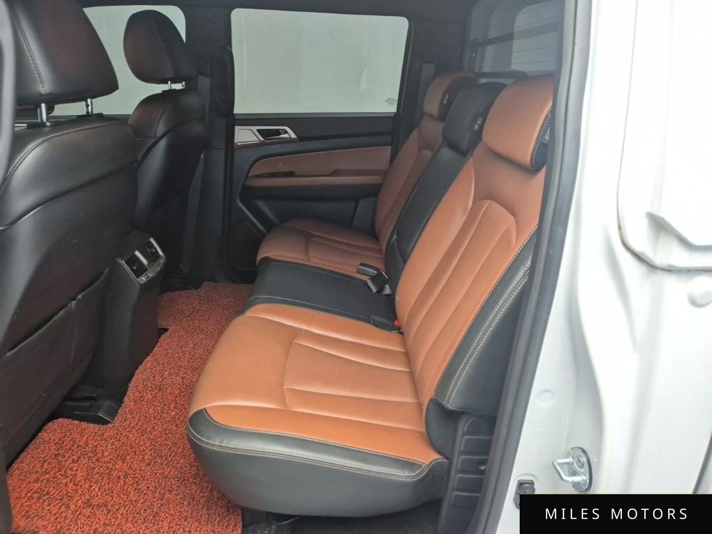 KG Mobility Rexton 2019 — миниатюра 15