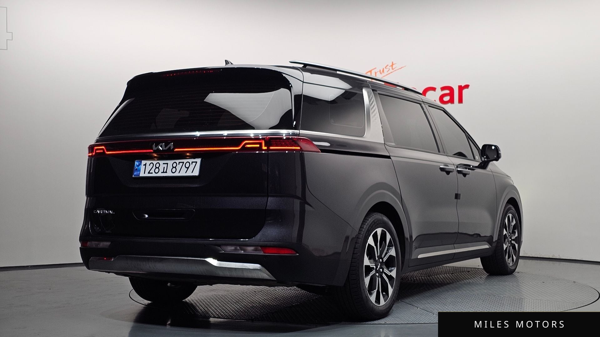 Kia Carnival 2022 — миниатюра 2