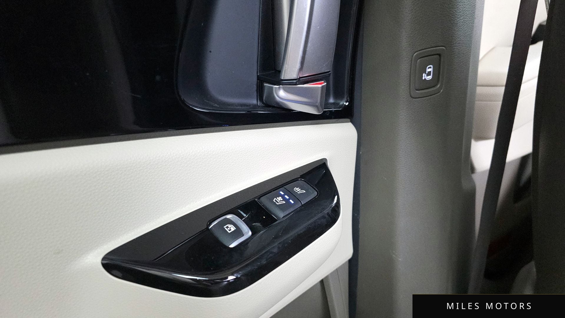Kia Carnival 2022 — миниатюра 25