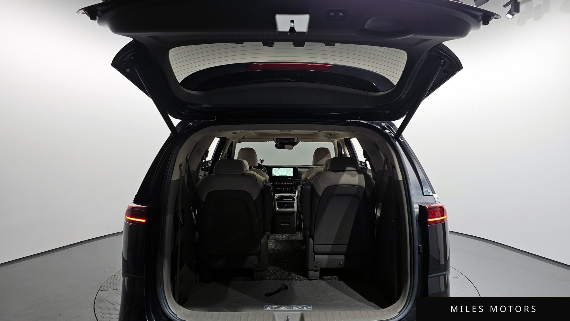 Kia Carnival 2022 — миниатюра 26