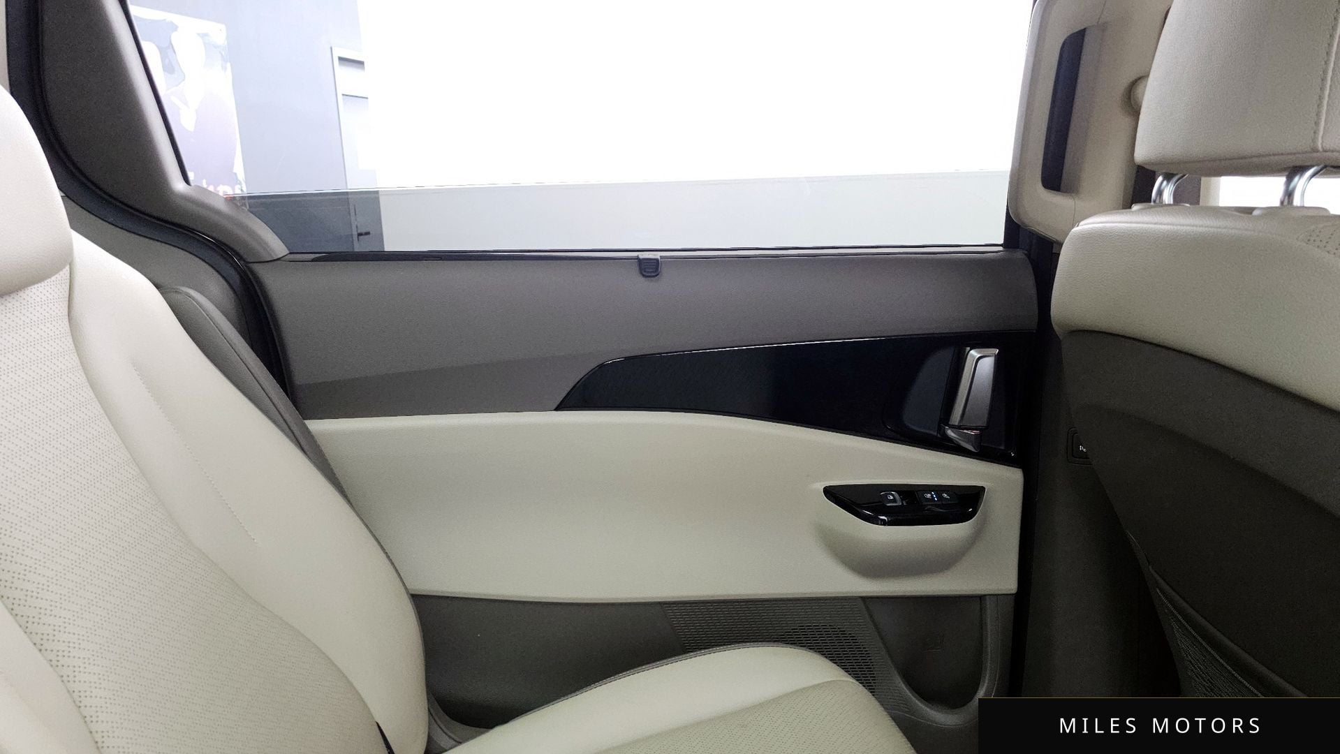 Kia Carnival 2022 — миниатюра 15