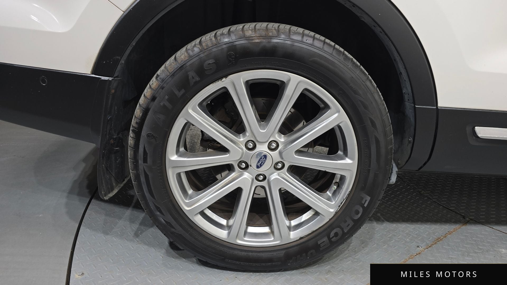 Ford Explorer 2016 — миниатюра 5