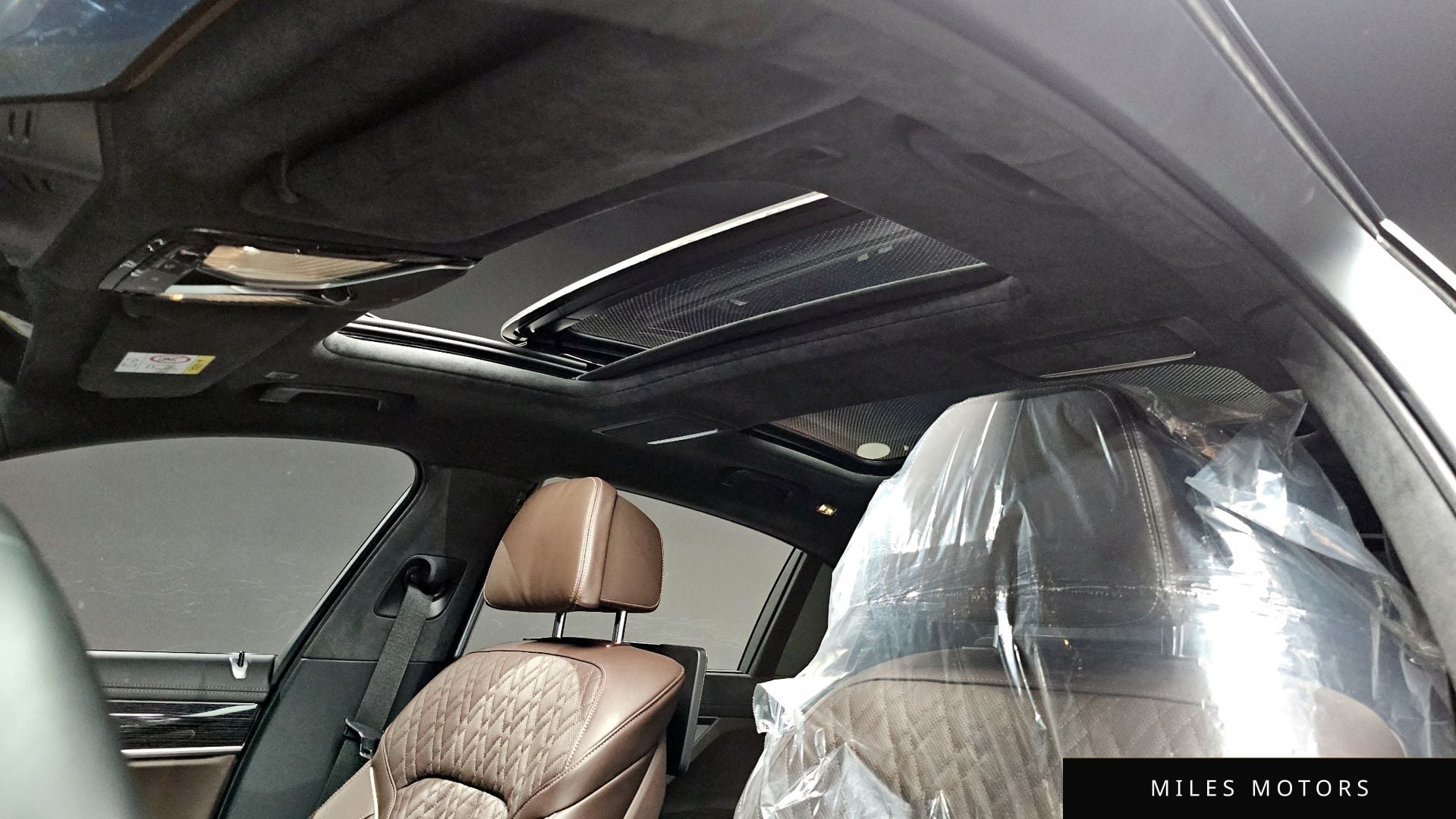 BMW 7 Series (G11) 2021 — миниатюра 24
