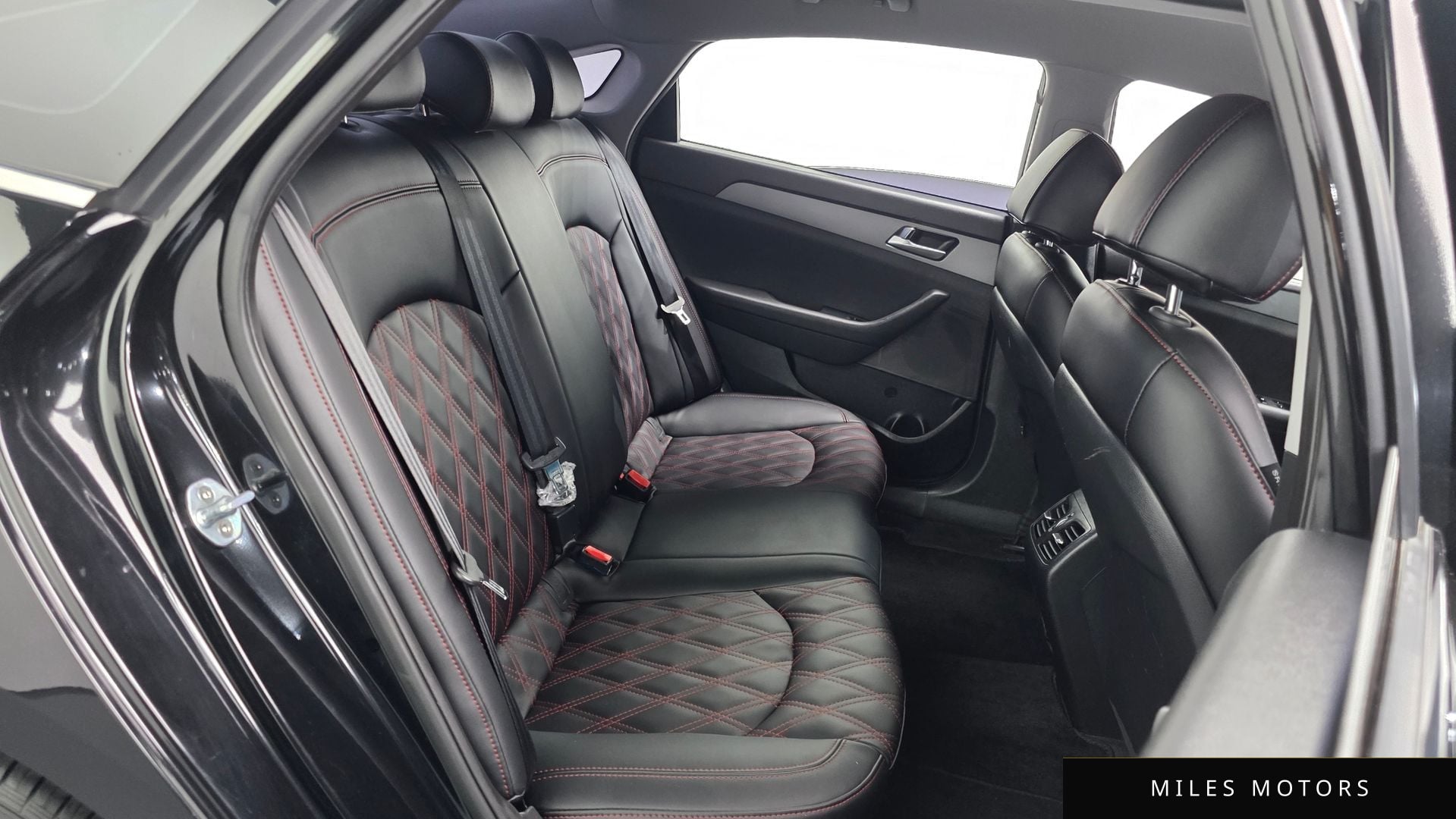 Hyundai Sonata 2019 — миниатюра 17