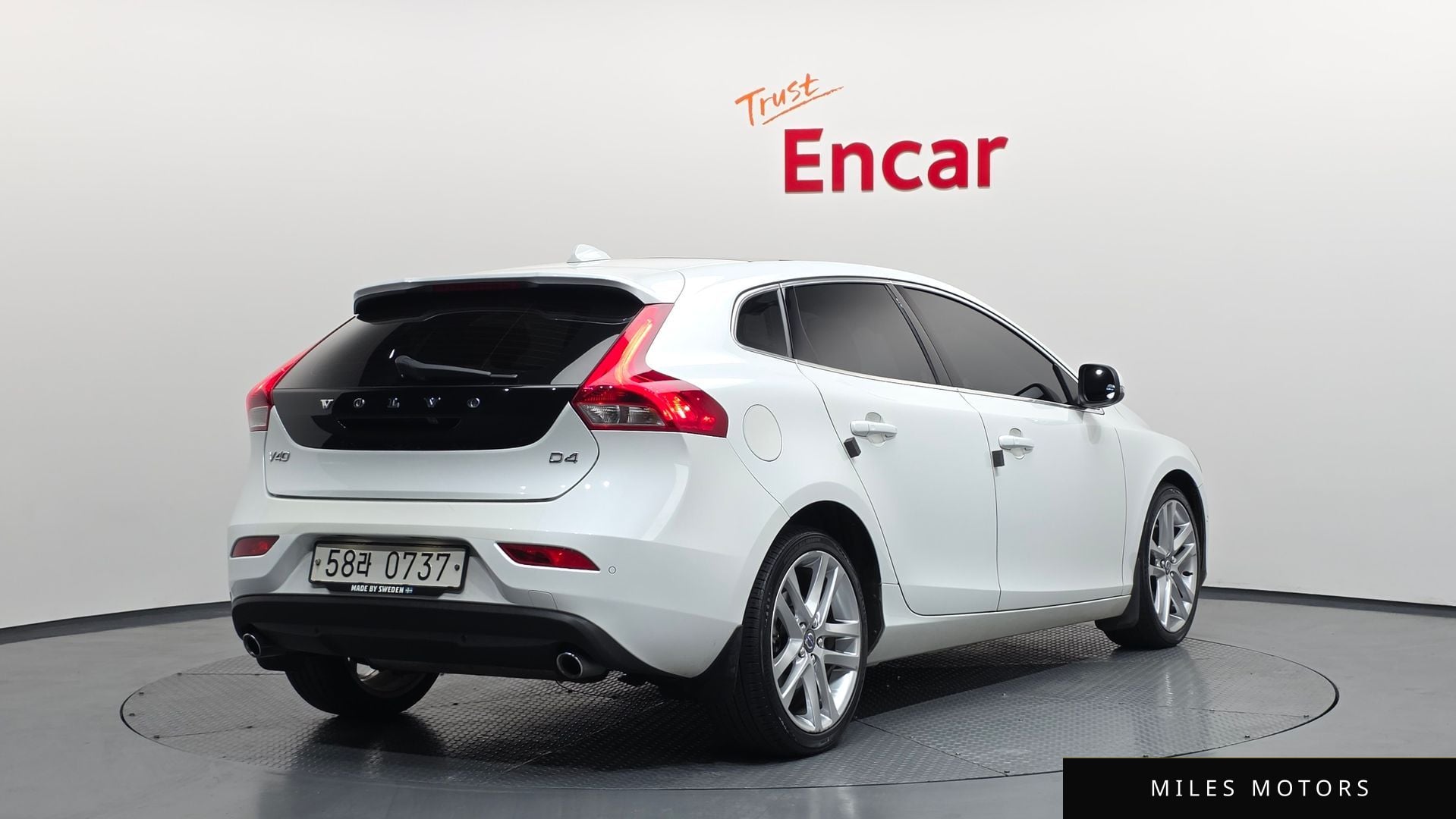 Volvo V40 2016 — миниатюра 2