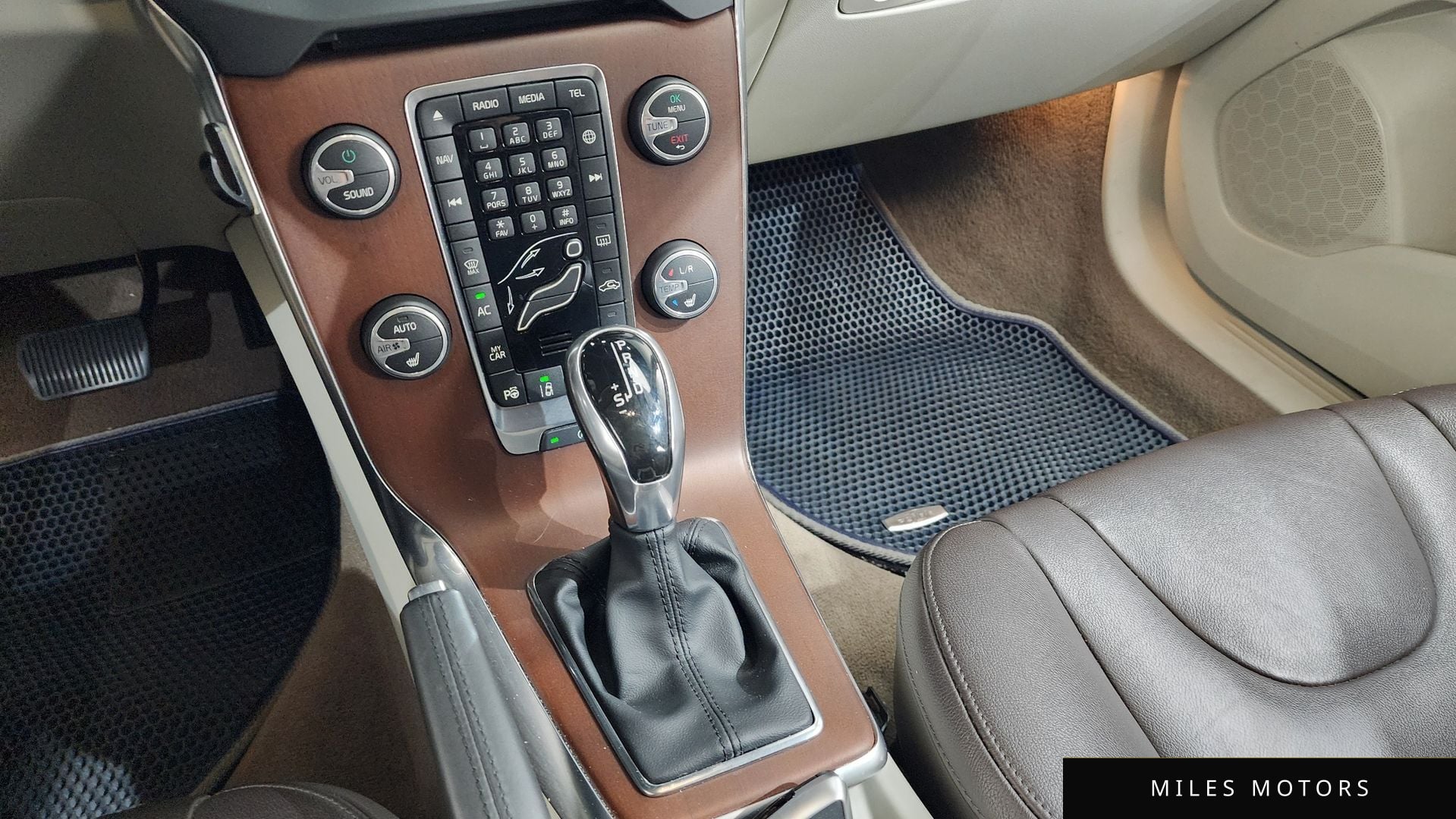 Volvo V40 2016 — миниатюра 9