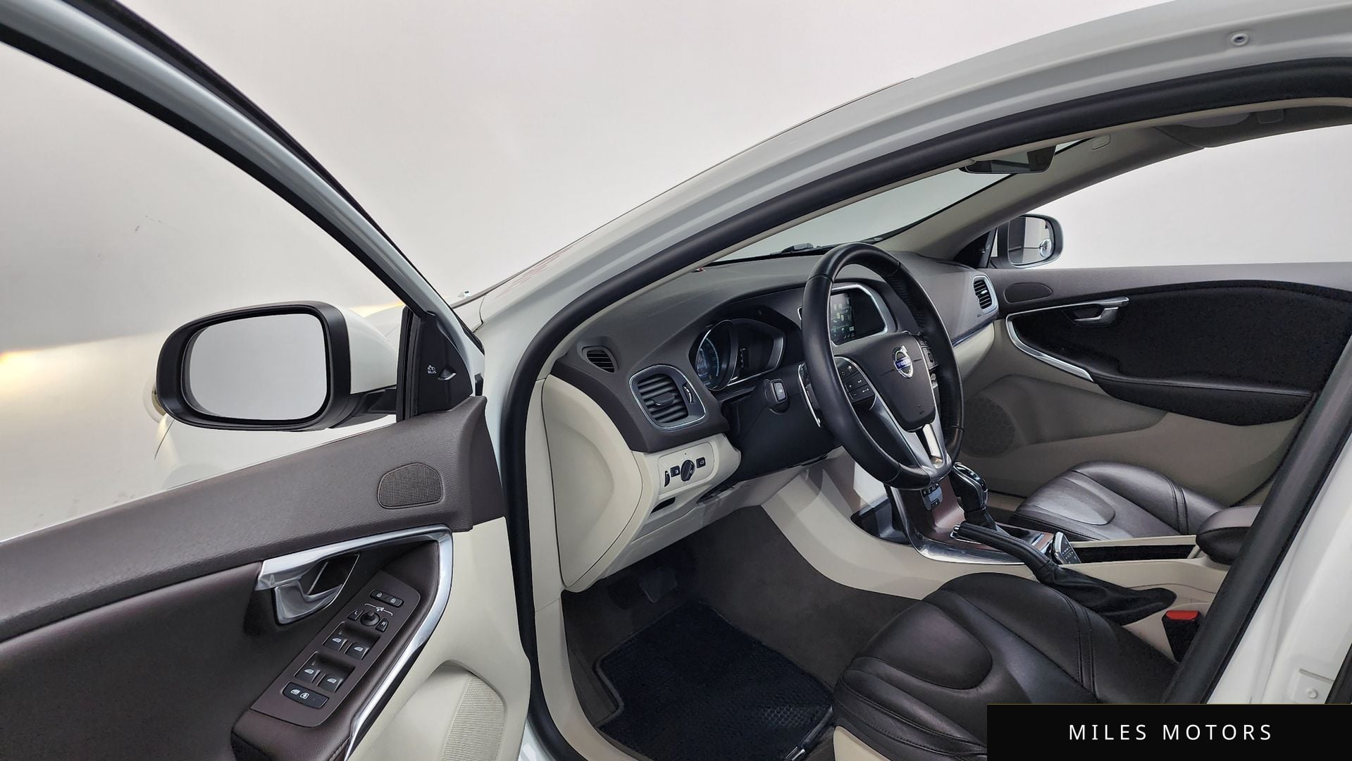 Volvo V40 2016 — миниатюра 10