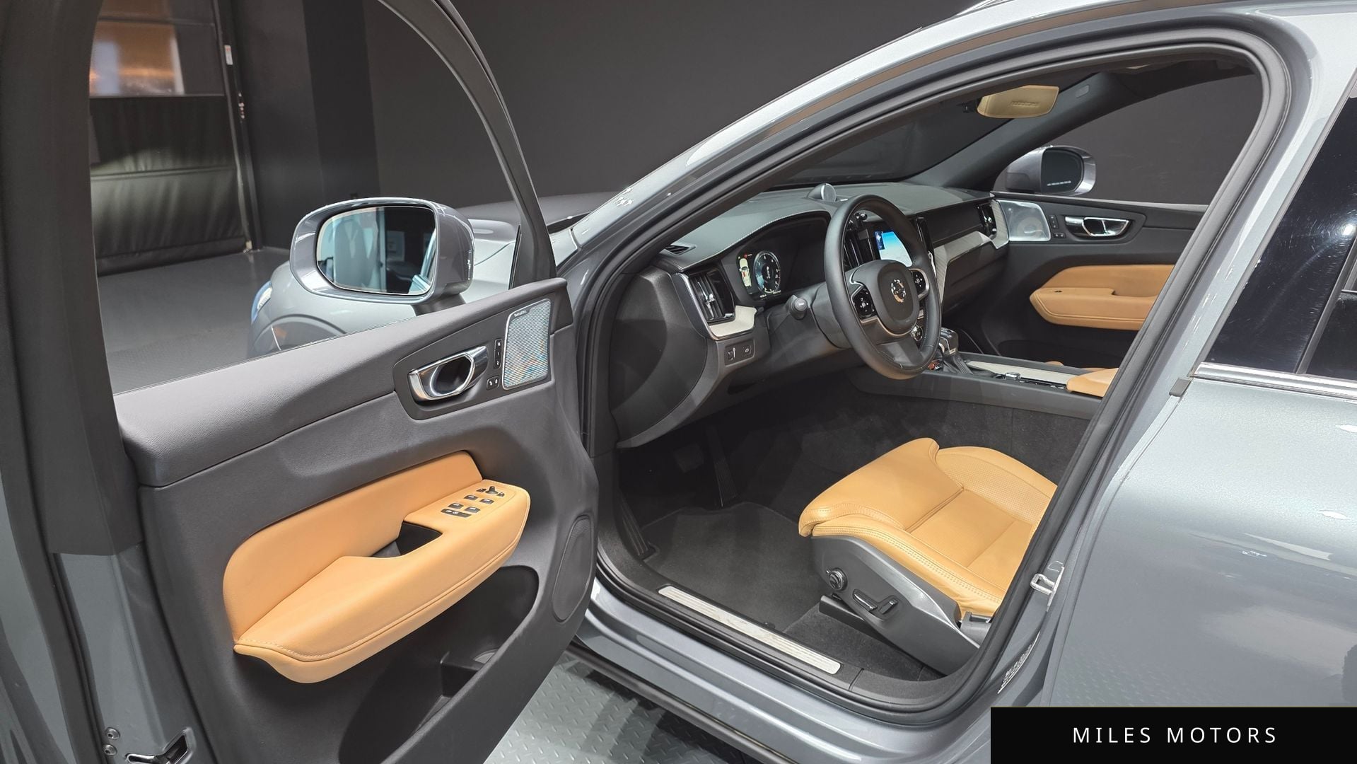 Volvo XC60 2019 — миниатюра 13