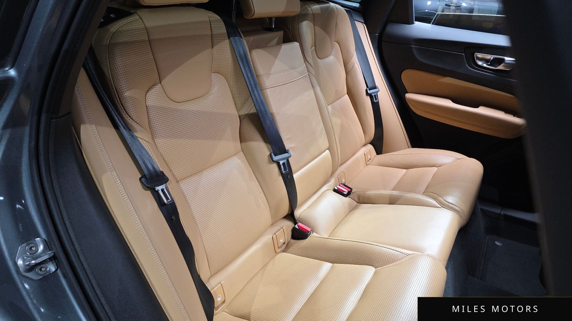 Volvo XC60 2019 — миниатюра 17