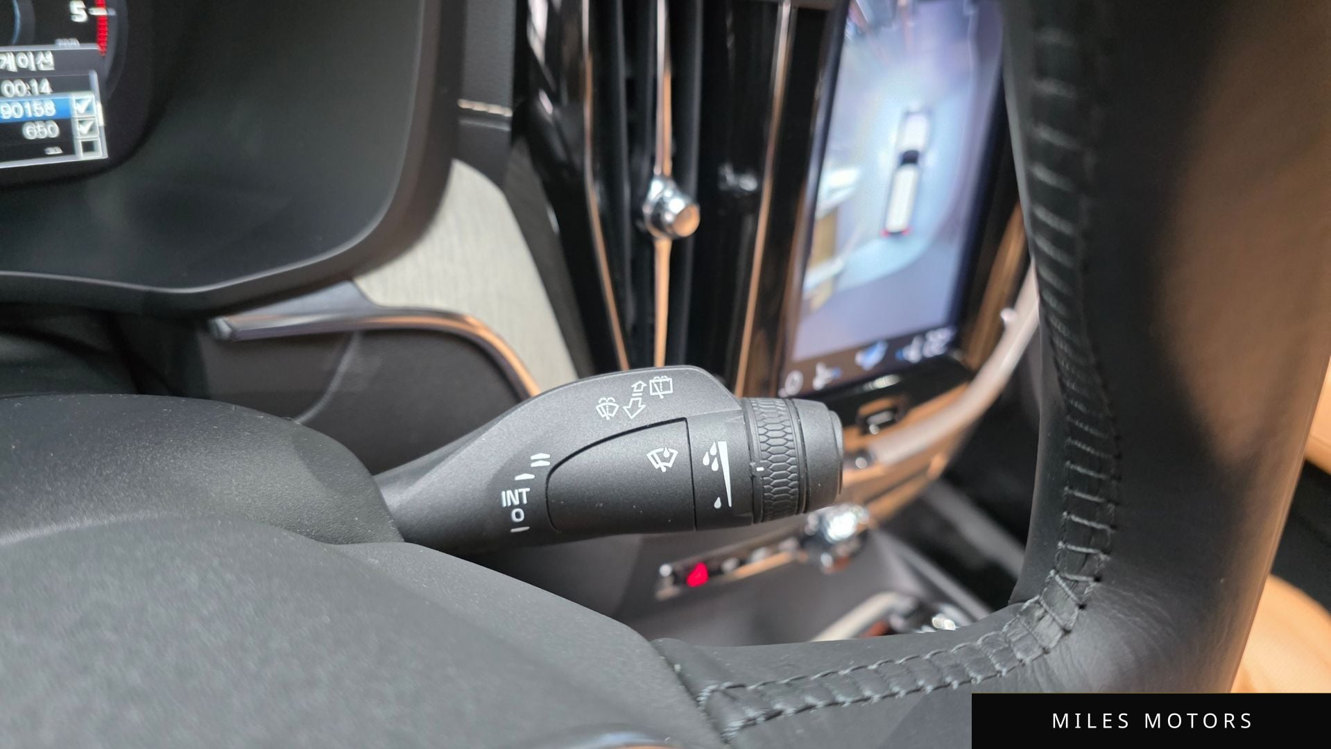 Volvo XC60 2019 — миниатюра 25