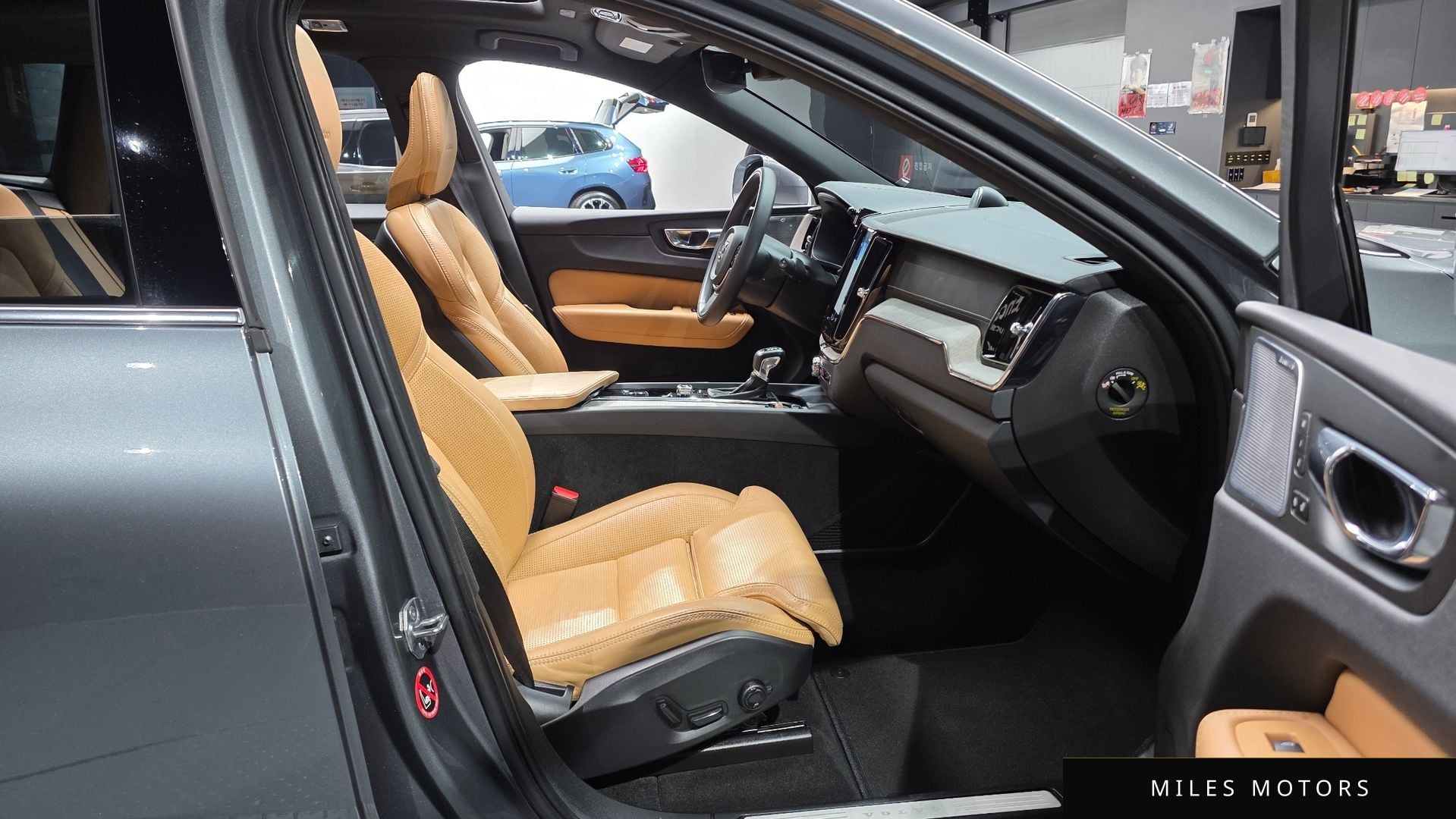 Volvo XC60 2019 — миниатюра 16