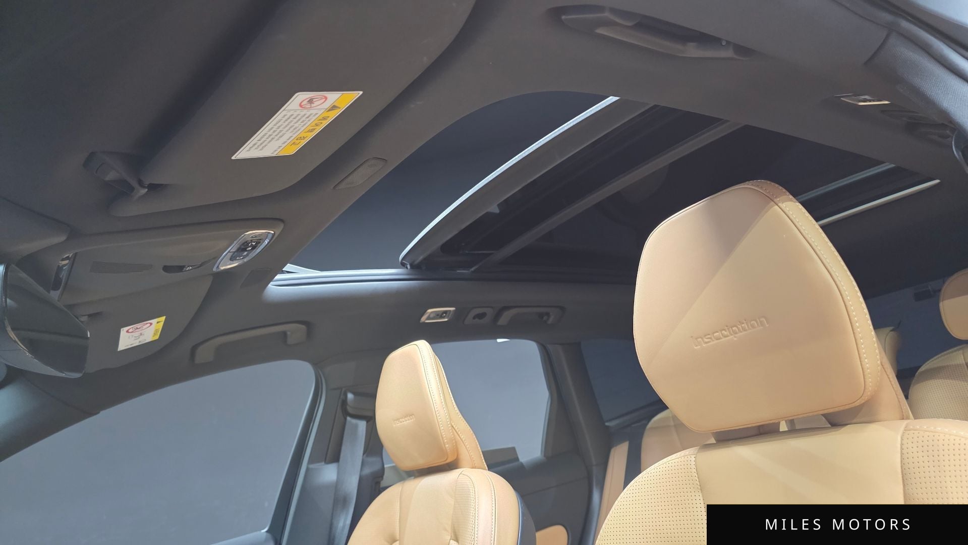 Volvo XC60 2019 — миниатюра 29