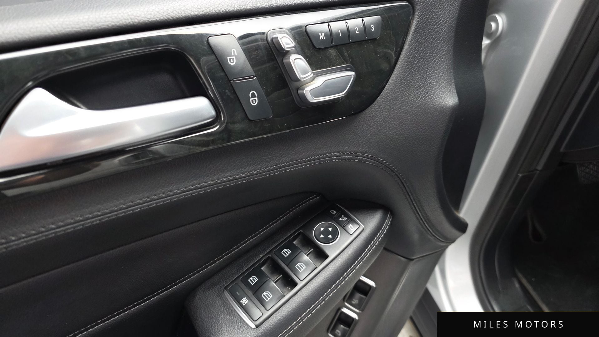Mercedes-Benz GLS-클래스 X166 2017 — миниатюра 32