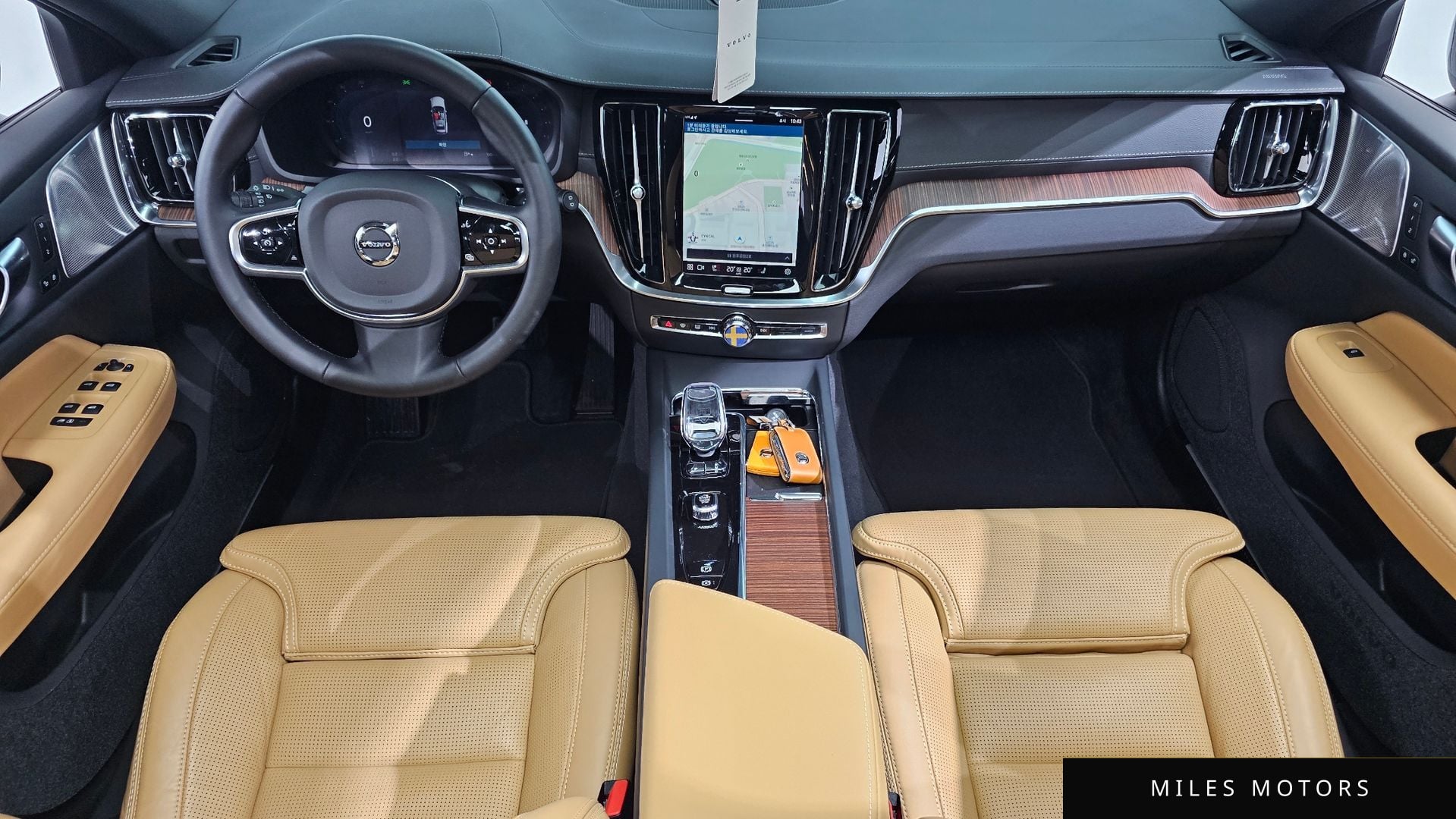 Volvo V60 크로스컨트리 2025 — миниатюра 10