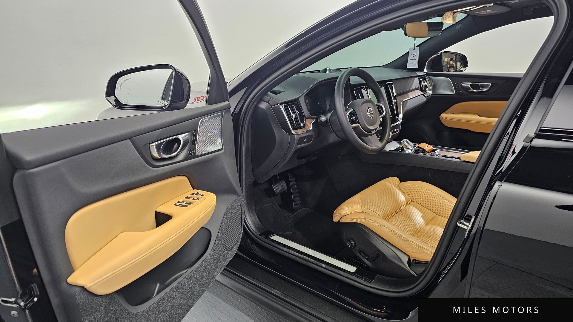 Volvo V60 크로스컨트리 2025 — миниатюра 13