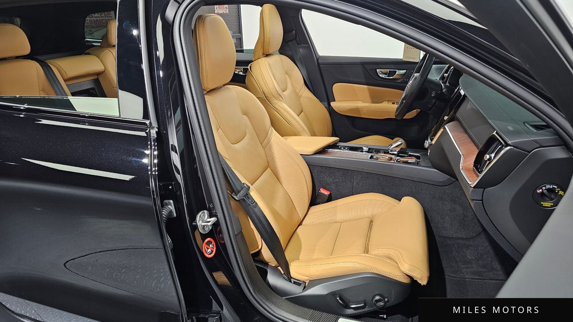 Volvo V60 크로스컨트리 2025 — миниатюра 18
