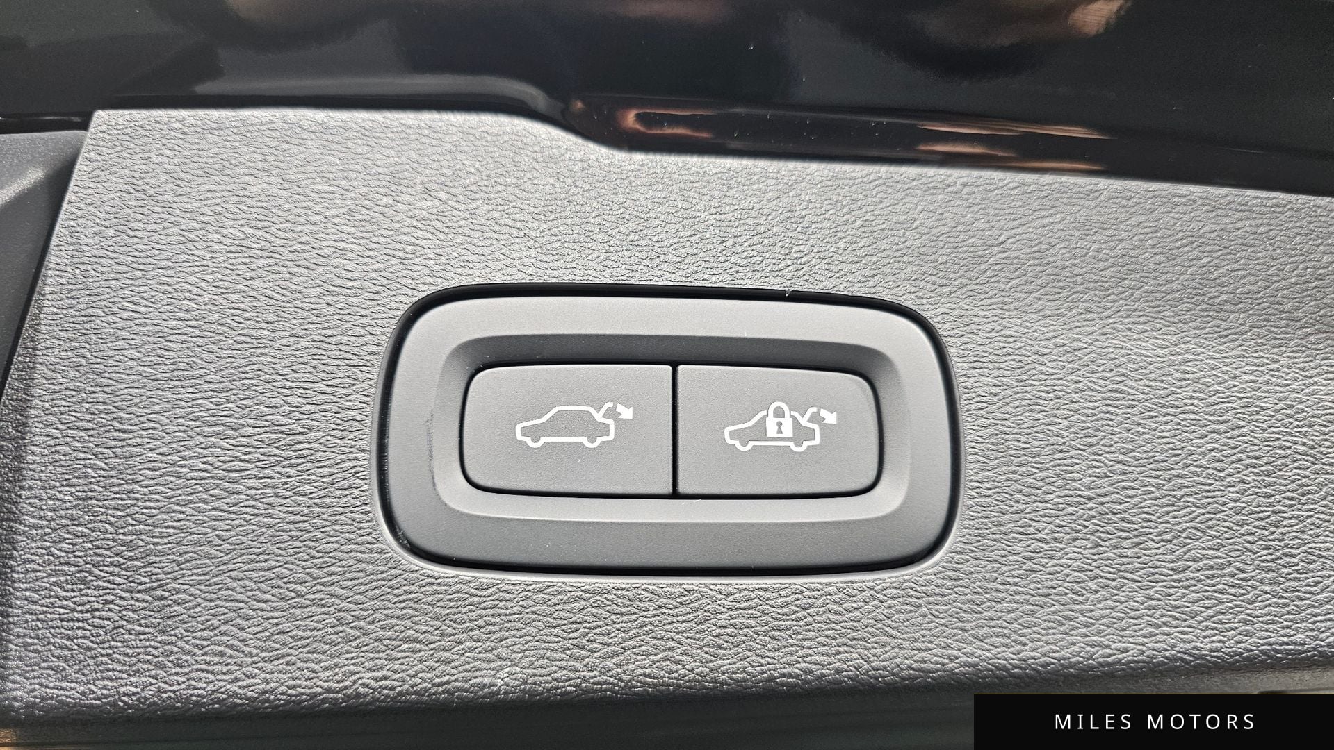 Volvo V60 크로스컨트리 2025 — миниатюра 25
