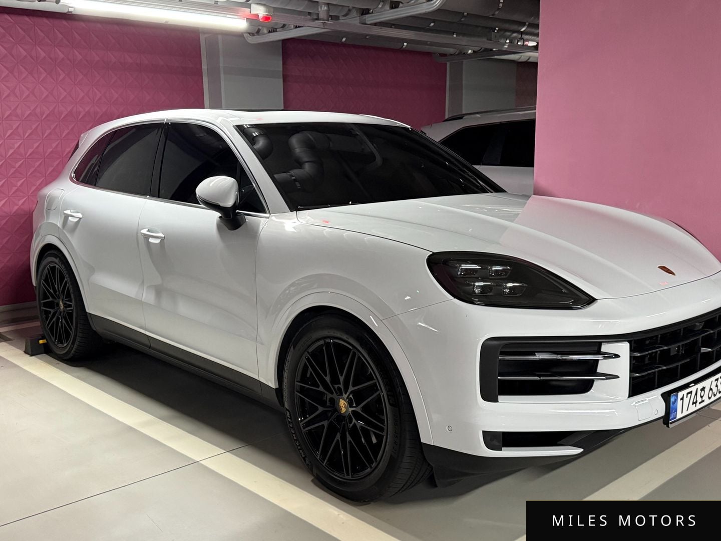 Porsche Cayenne 2024 — миниатюра 2