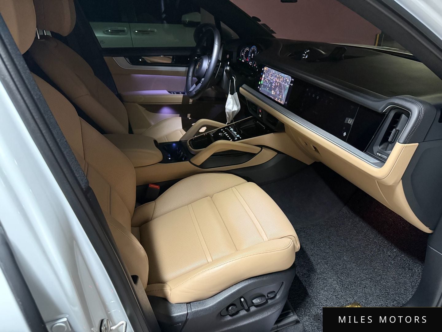 Porsche Cayenne 2024 — миниатюра 12