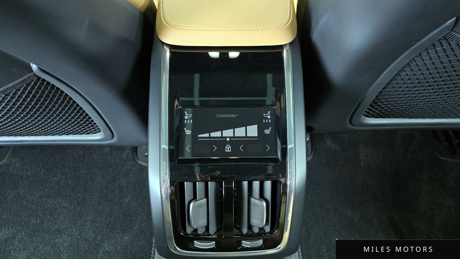 Volvo S90 2022 — миниатюра 25