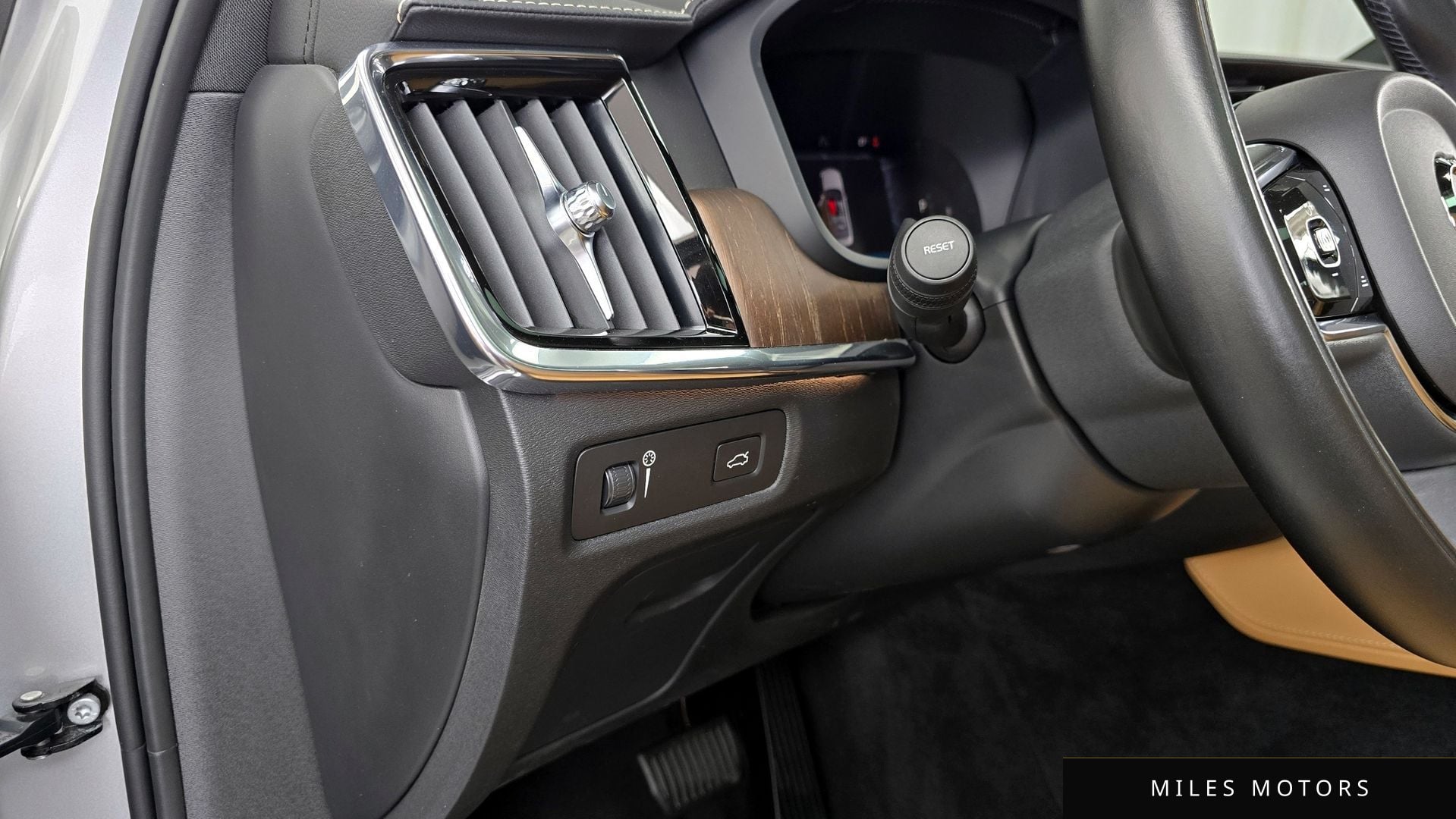Volvo S90 2022 — миниатюра 28