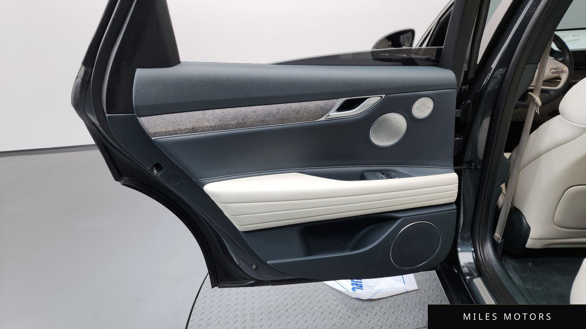 Genesis G80 2023 — миниатюра 15