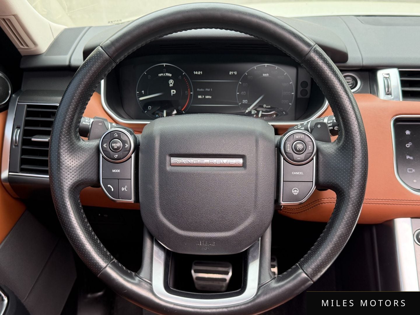 Land Rover Range Rover Sport 2016 — миниатюра 11