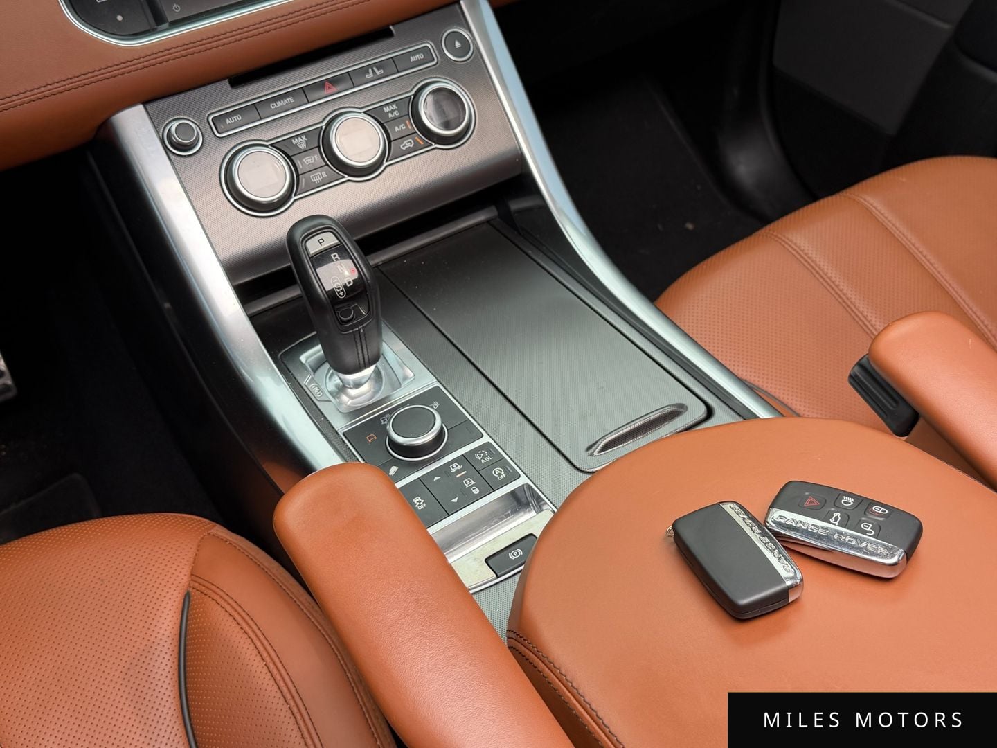 Land Rover Range Rover Sport 2016 — миниатюра 13