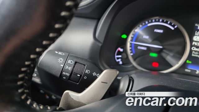Лексус NX300h 2019 — миниатюра 29
