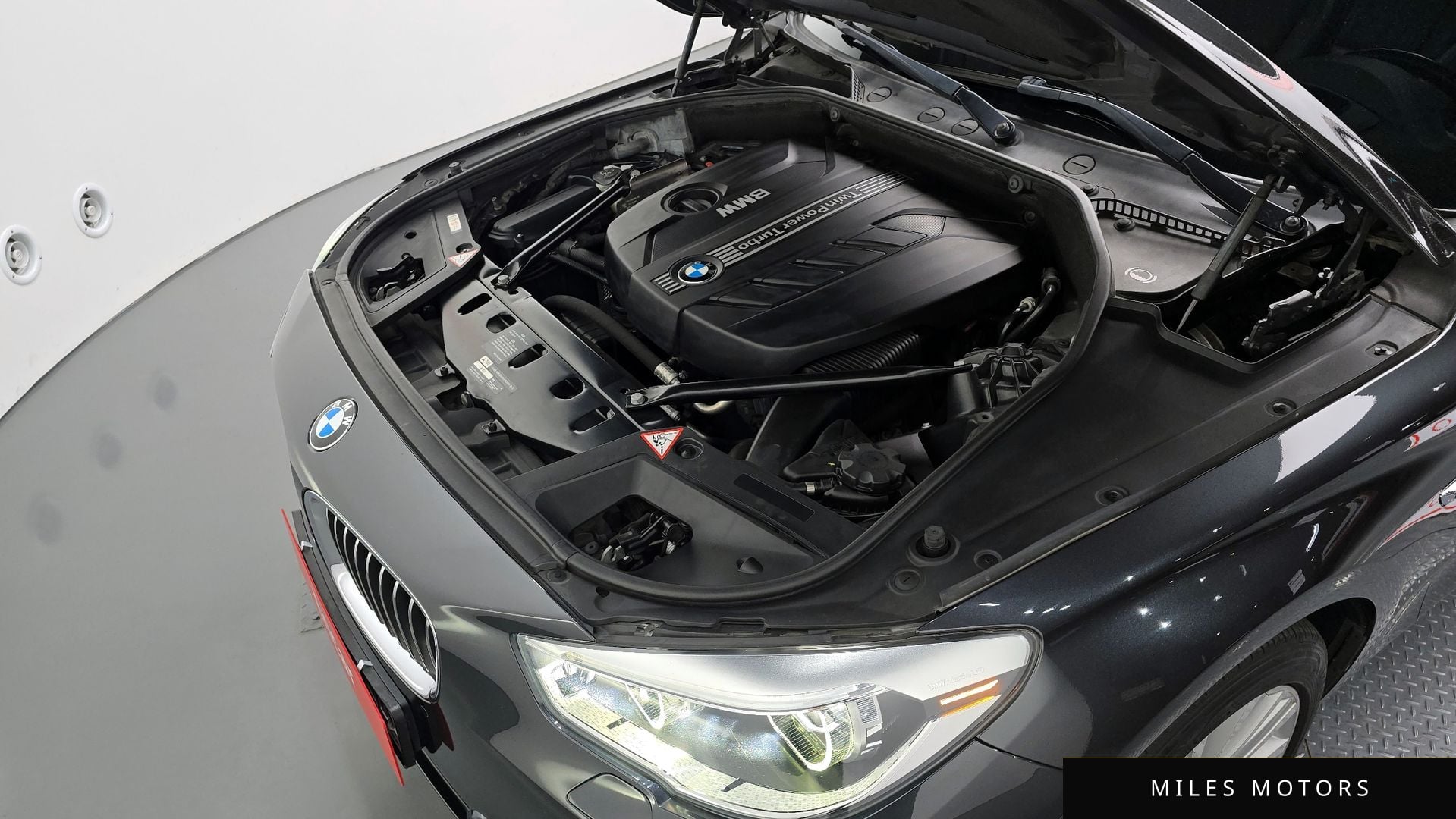 BMW 5 Series GT (F07) 2014 — миниатюра 5