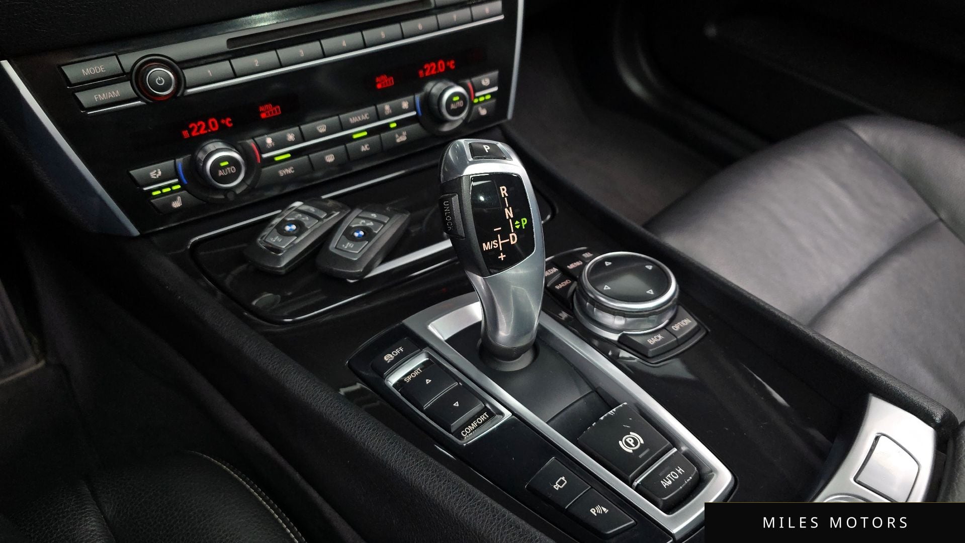 BMW 5 Series GT (F07) 2014 — миниатюра 11