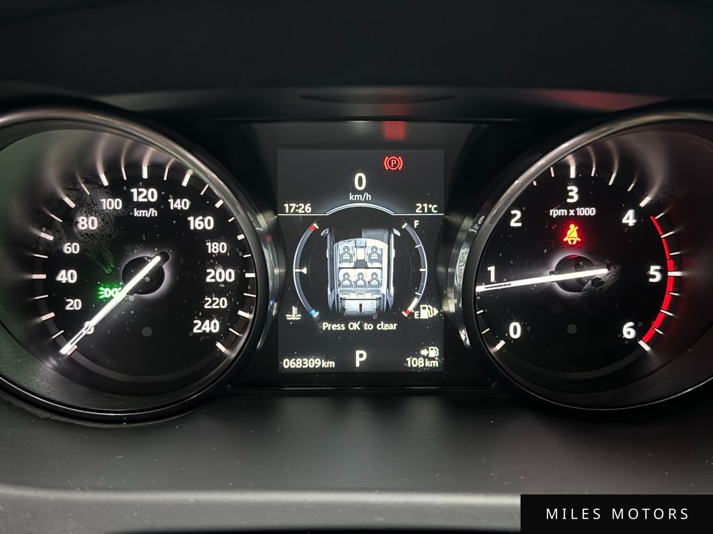 Land Rover Discovery Sport 2017 — миниатюра 8