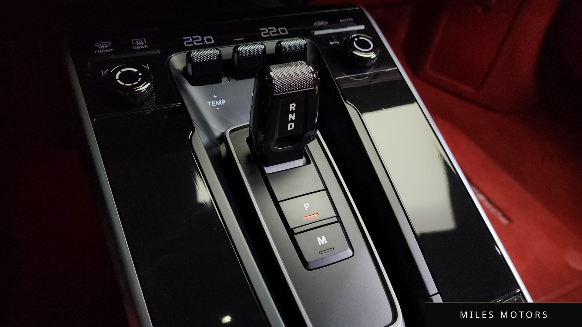 Porsche 911 (992) 2023 — миниатюра 12