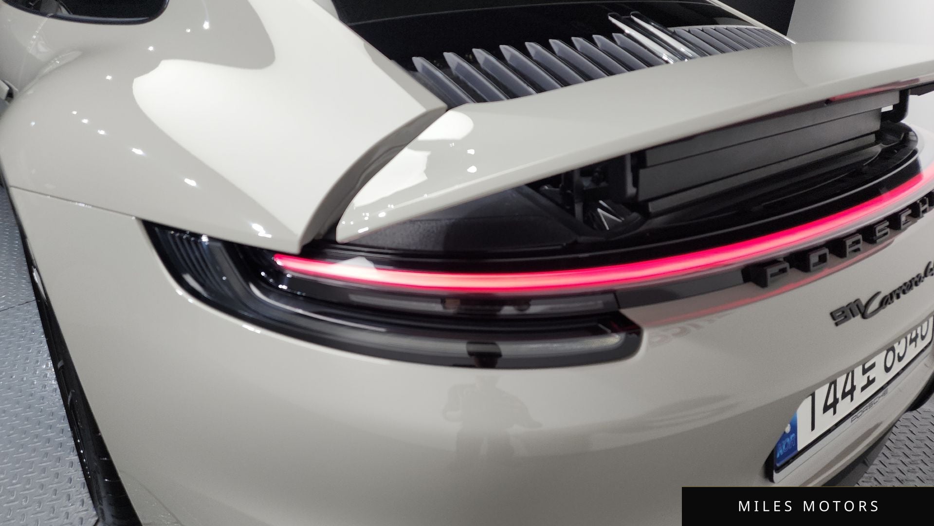 Porsche 911 (992) 2023 — миниатюра 9