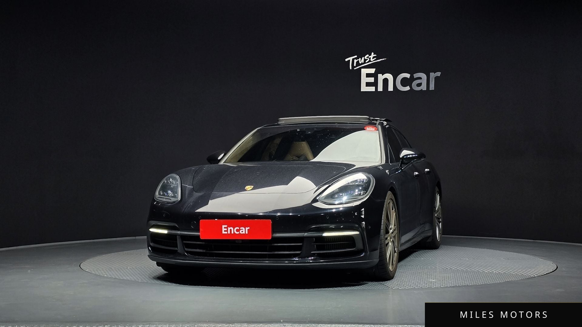 Porsche Panamera 2018 — миниатюра 3