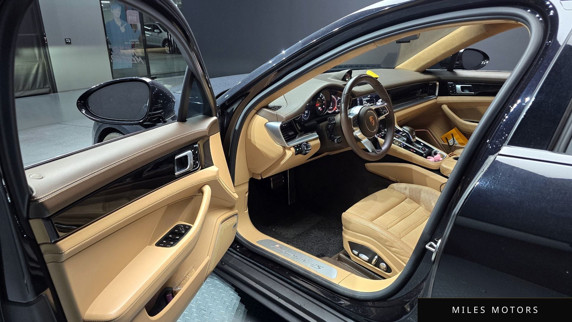 Porsche Panamera 2018 — миниатюра 10