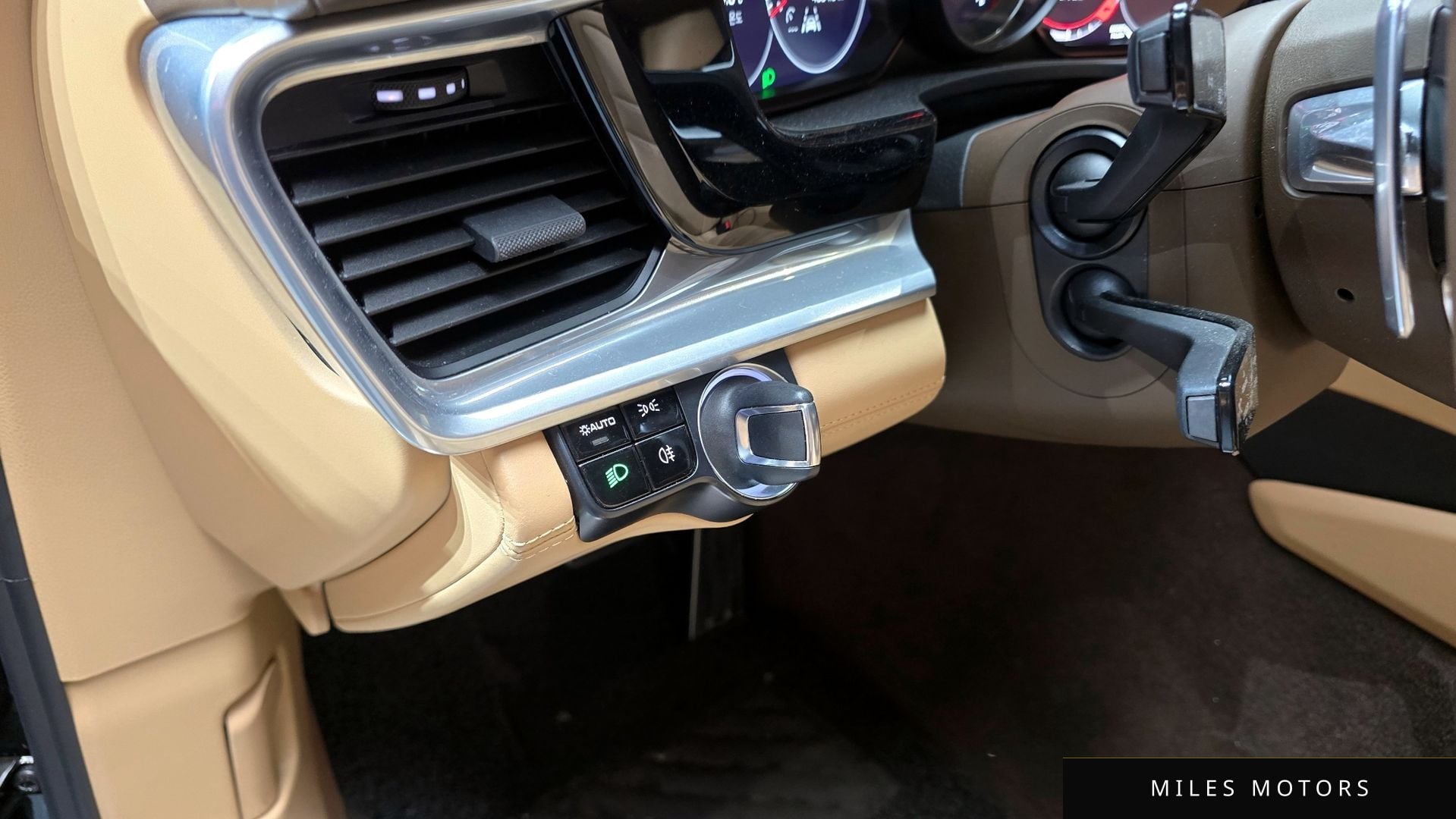 Porsche Panamera 2018 — миниатюра 16