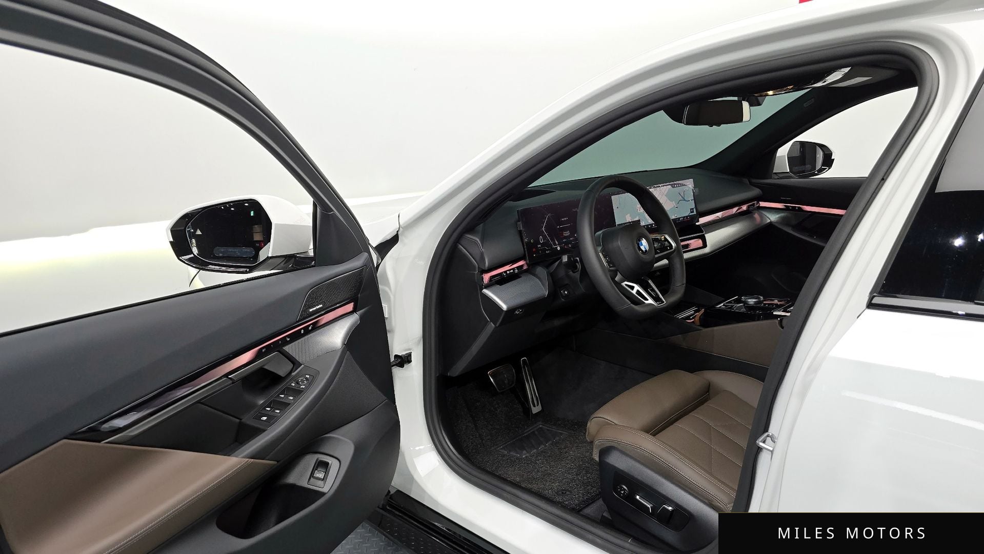 BMW 5 Series (G60) 2025 — миниатюра 13