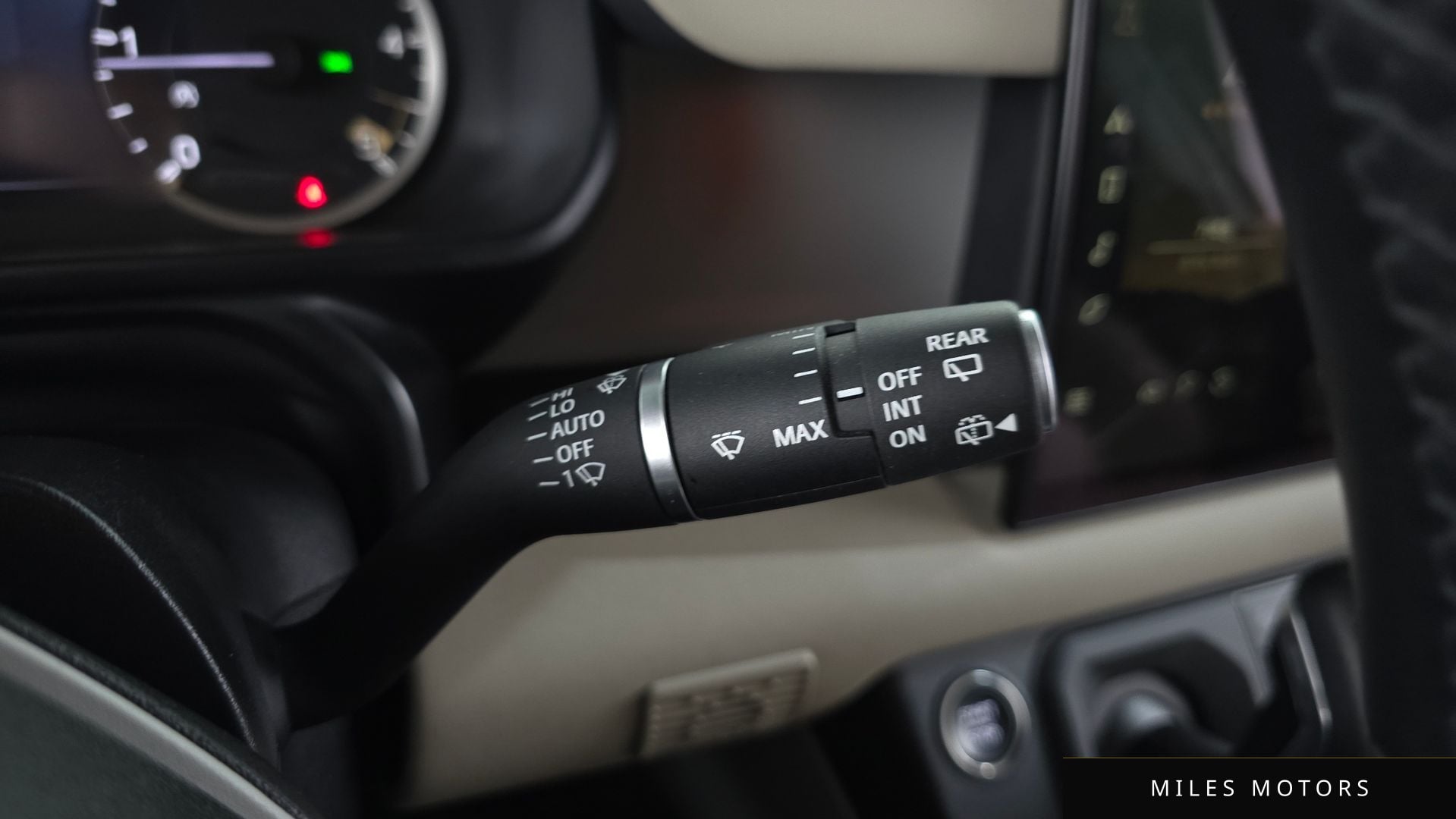 Land Rover Defender 2023 — миниатюра 29