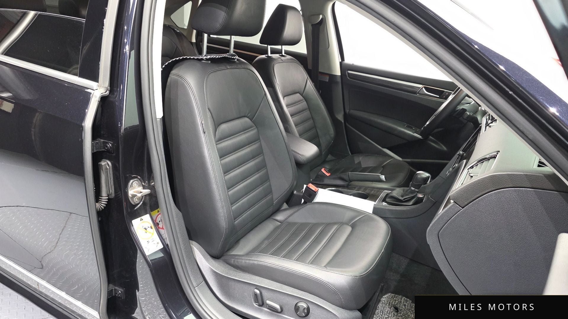 Volkswagen Passat 2018 — миниатюра 12