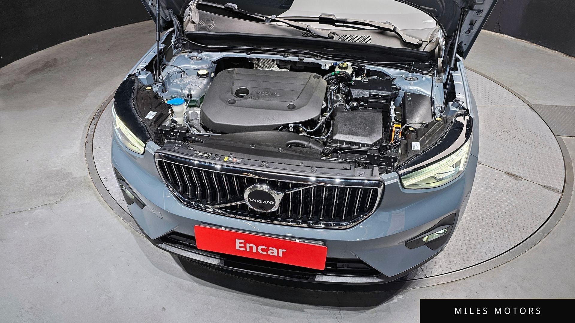 Volvo XC40 2023 — миниатюра 6