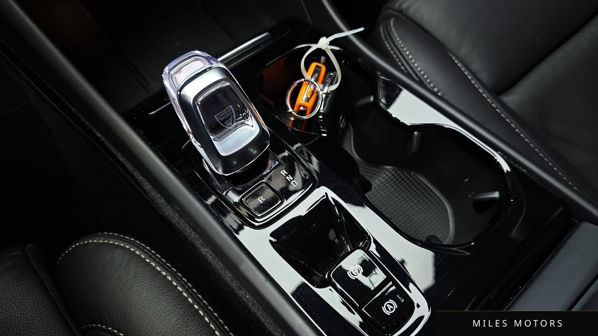 Volvo XC40 2023 — миниатюра 12