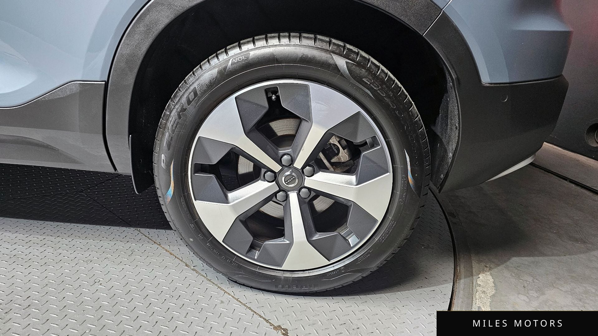 Volvo XC40 2023 — миниатюра 7