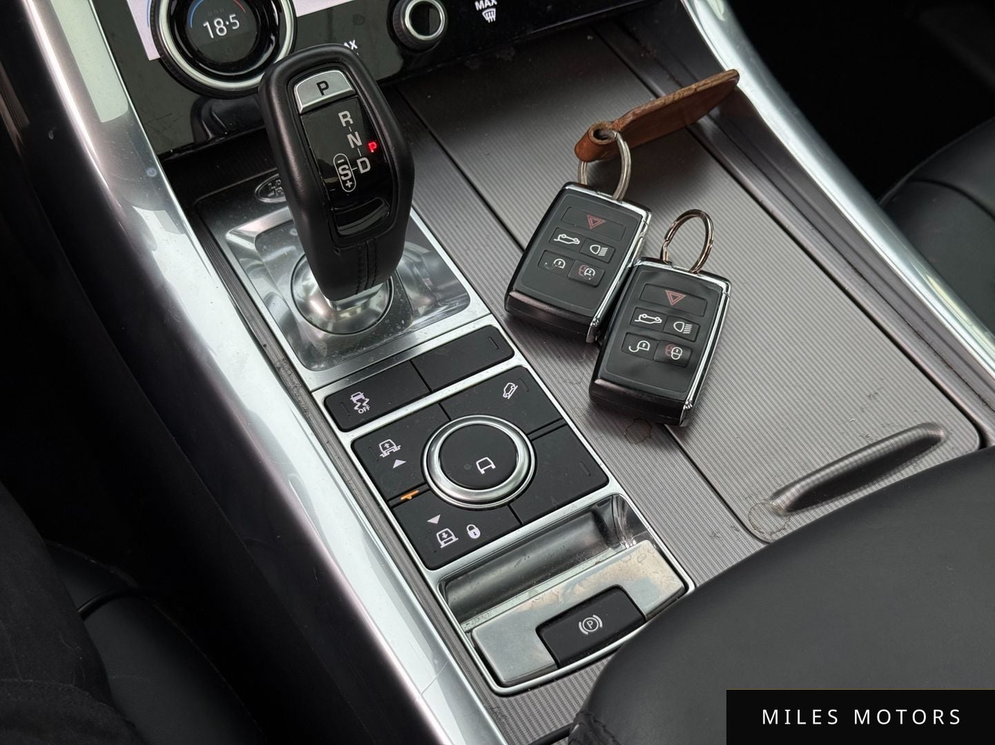Land Rover Range Rover Sport 2018 — миниатюра 12