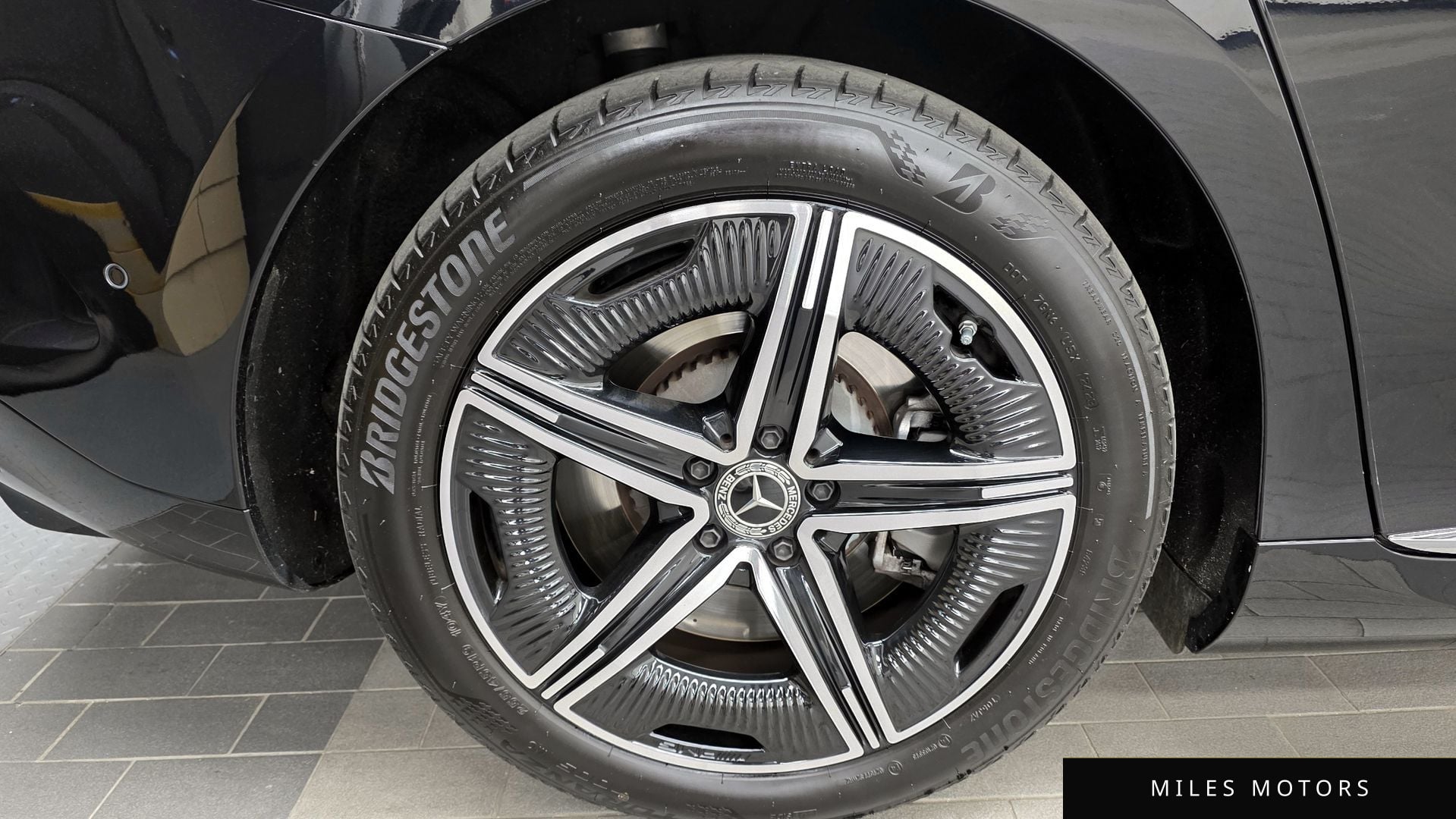 Mercedes-Benz EQE V295 2024 — миниатюра 5